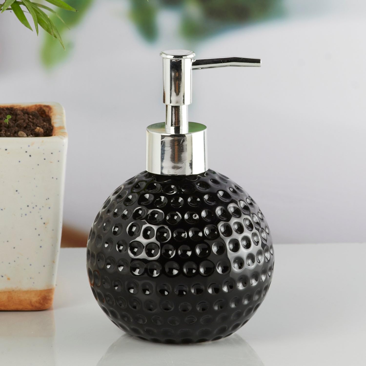 Qeyra Ceramic Soap Dispenser for Bathroom handwash, refillable Pump Bottle for Kitchen Hand wash Basin, Set of 1 , BLACK